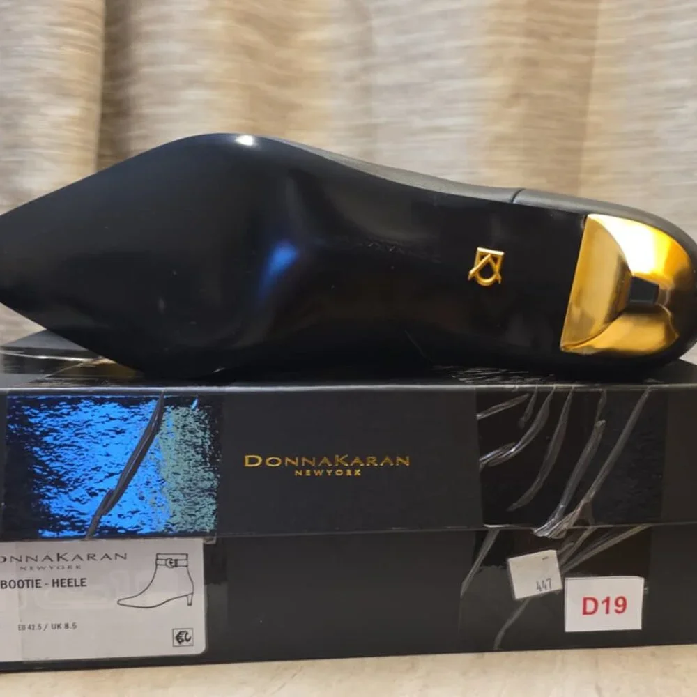 Donna Karan New York Womens Clair High Heel Ankle Black Size 11 - D19 - Picture 3 of 3